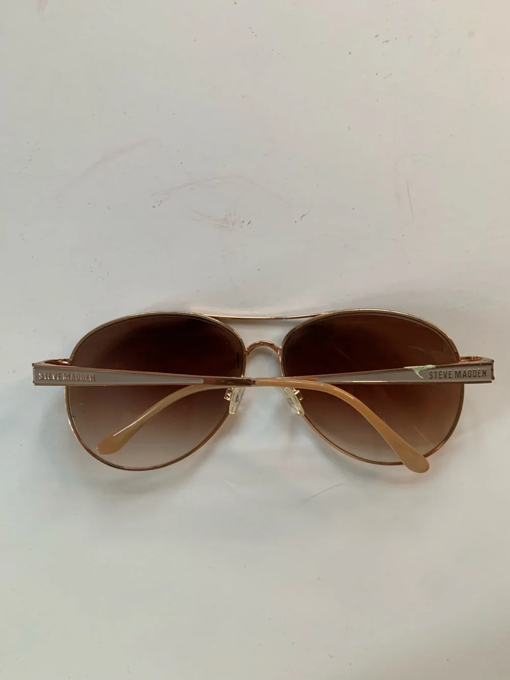 Aviator Sunglasses with Brown Gradient Lenses
